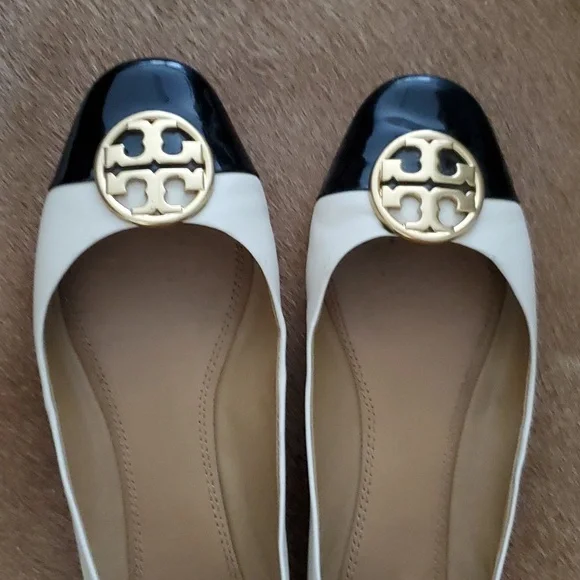 Tory Burch Spectator Flats - Picture 2 of 5